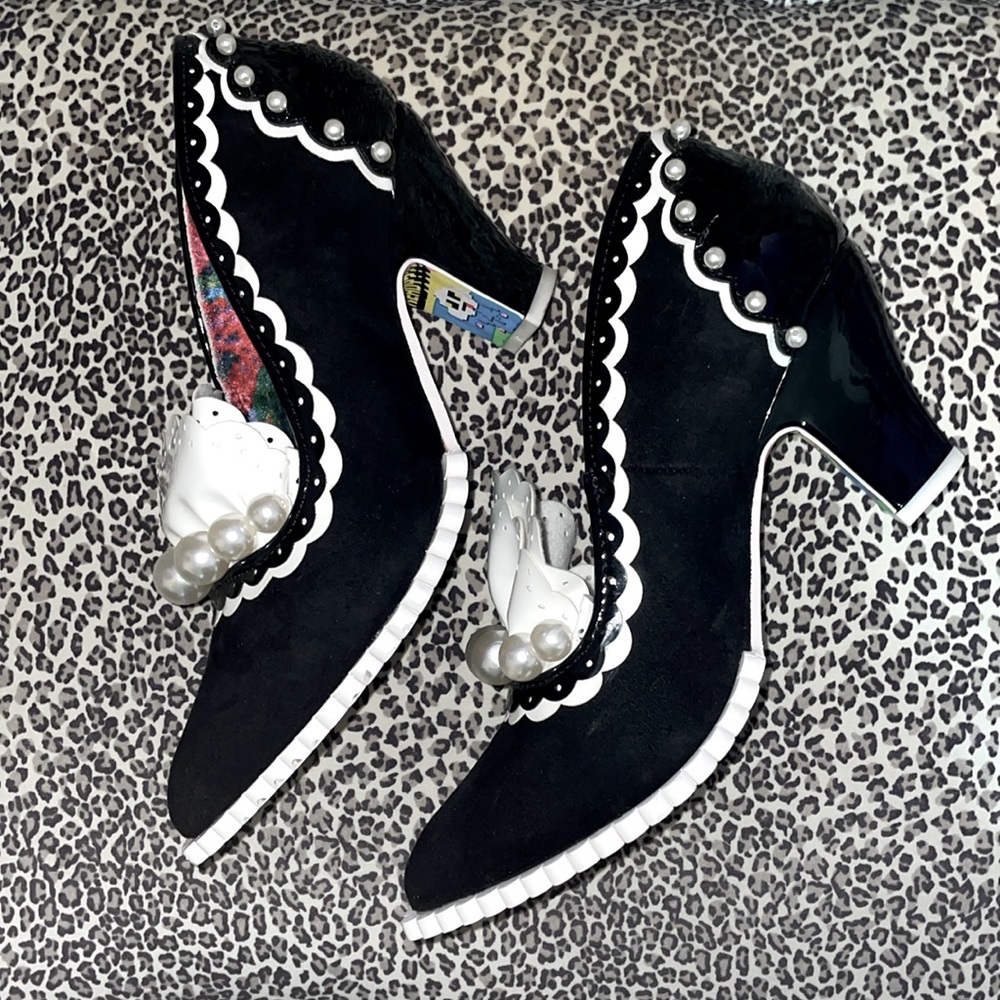 irregular choice pearl heels